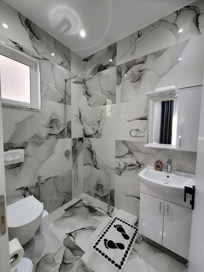 Luxury Room'S By Lika Sarandë Eksteriør billede
