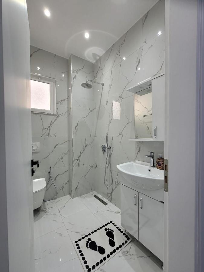 Luxury Room'S By Lika Sarandë Eksteriør billede
